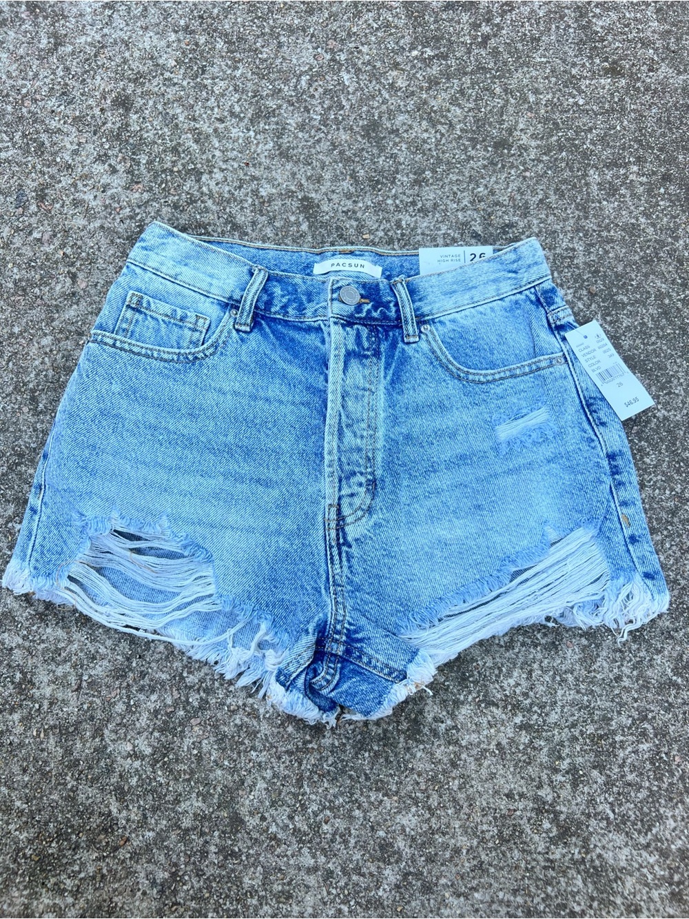 NWT PacSun Vintage High Rise Distressed Medium Wash Denim Shorts Frayed Size 26
